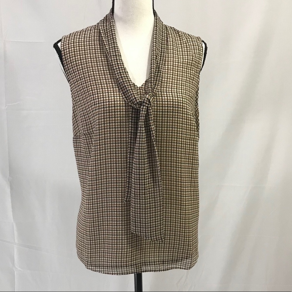 H&M a sleeveless top NEW!
